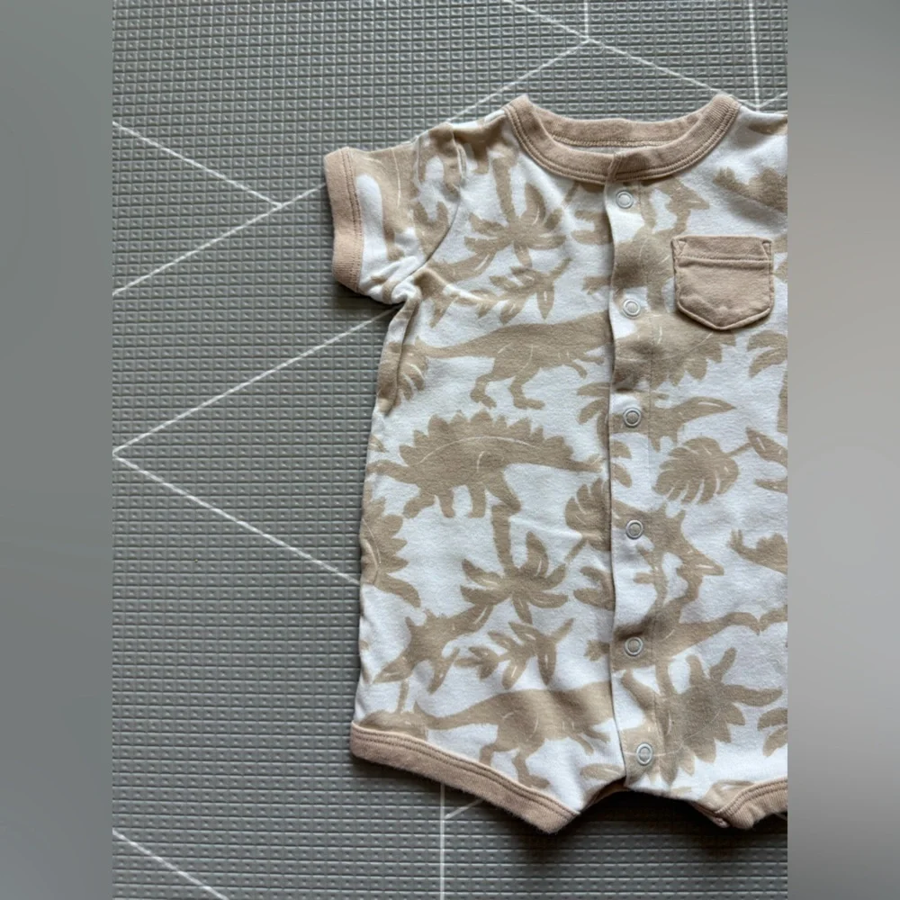 Carters|Baby boy white short sleeve romper with tan dinasour print•••soft,6M